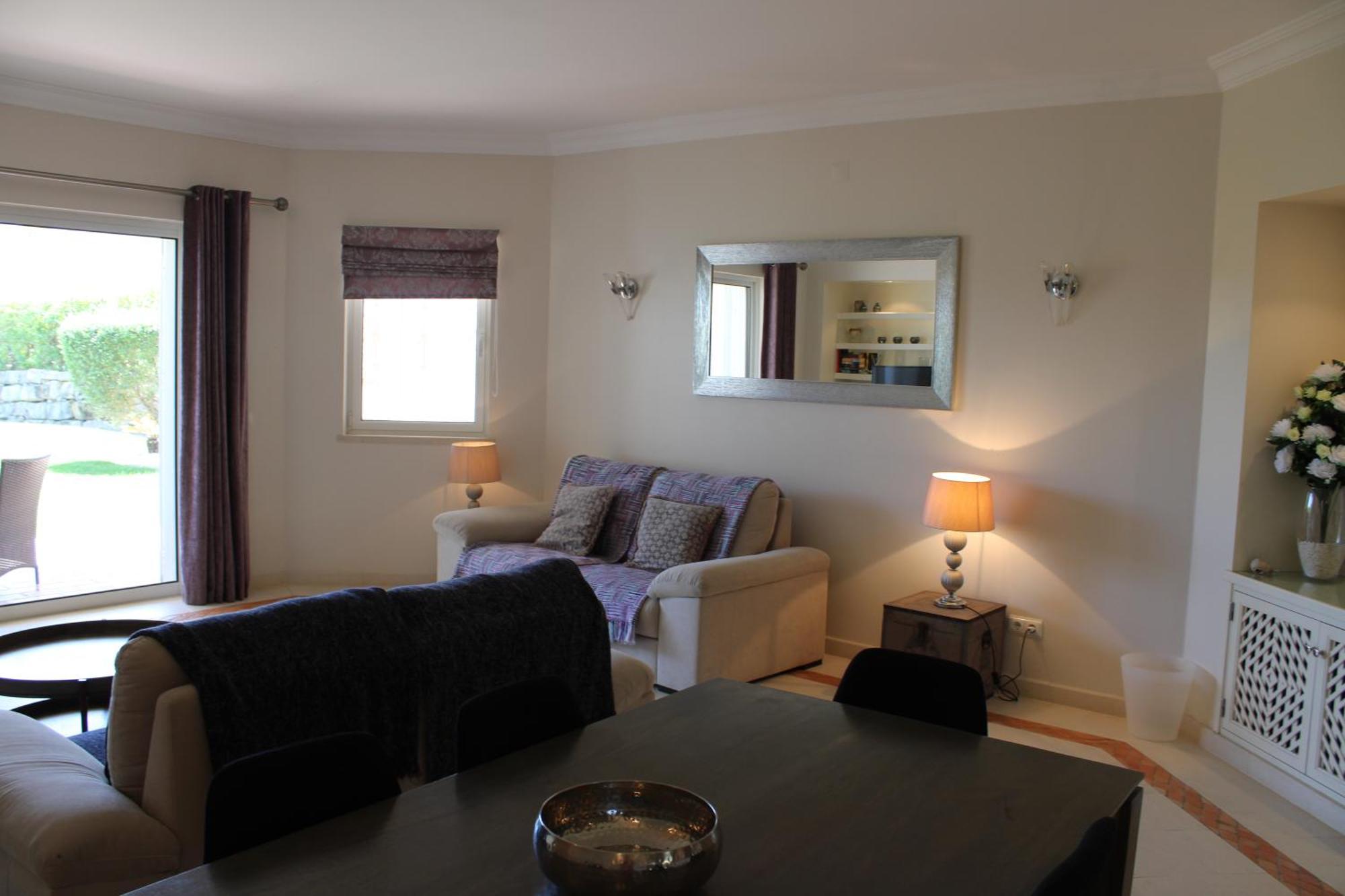 Luxury 2 Bedroom With Private Garden
