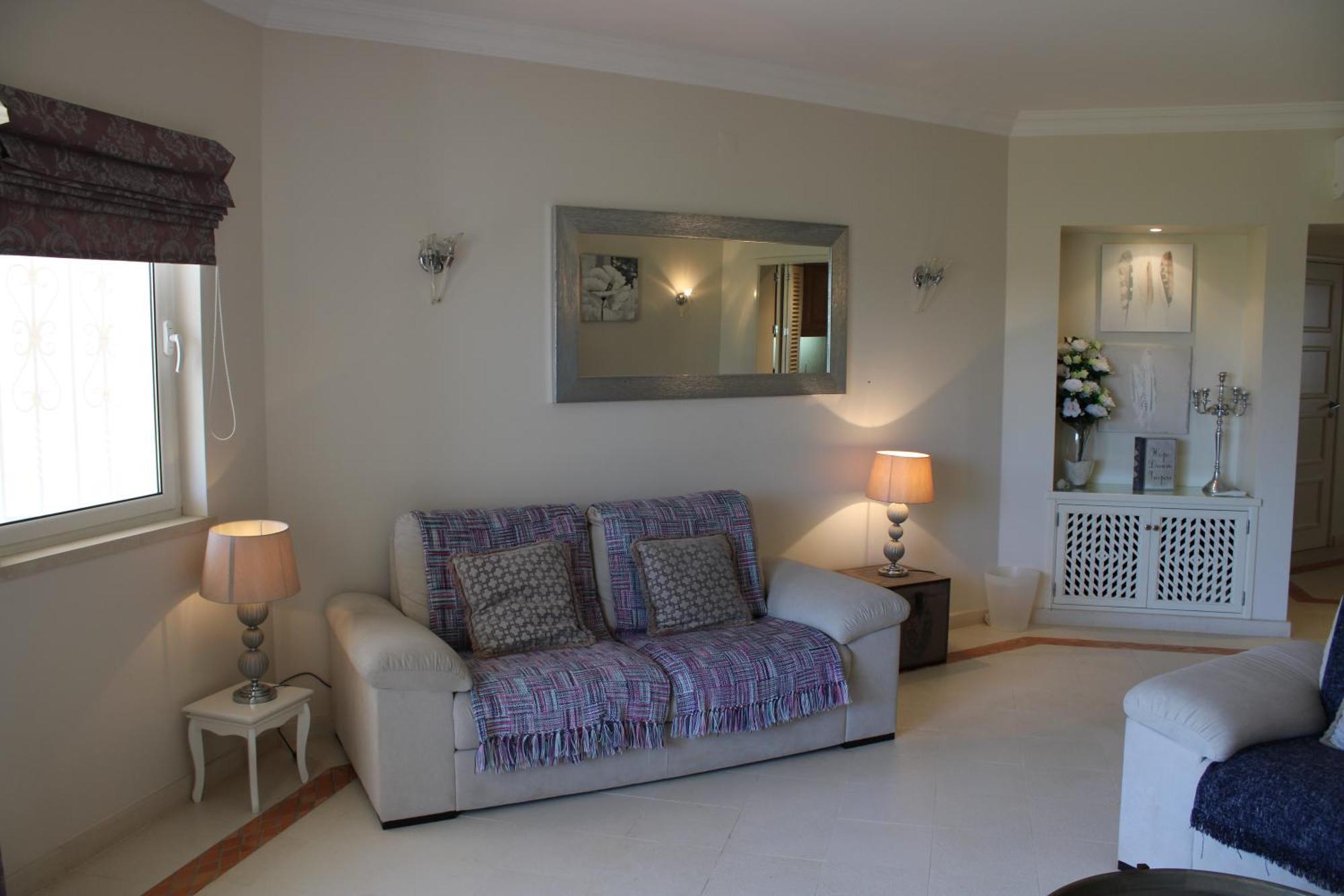 Luxury 2 Bedroom With Private Garden